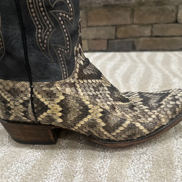 Lucchese Rattlesnake Boot....Great condition - Picture 10 of 11